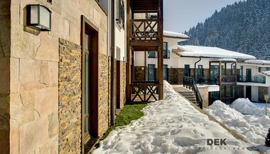 Obklad exteriéru - N 3002 lepený rustikal - hotel Vysoké Tatry (SR)